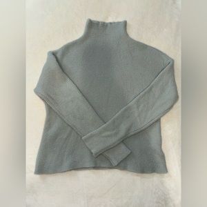 EXPRESS Extra Small Cashmere Sweater Long Sleeve Top Soft Mint Green Blue